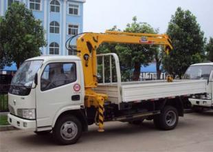 陜西隨車吊與平板車 高效運(yùn)輸解決方案