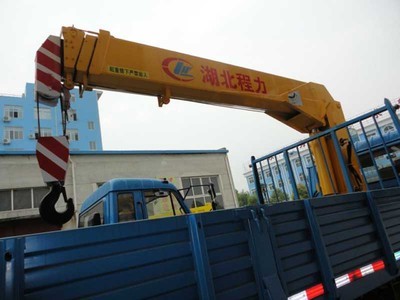 張家界隨車吊采購指南 廠家、供應(yīng)商、報(bào)價(jià)與資料查詢